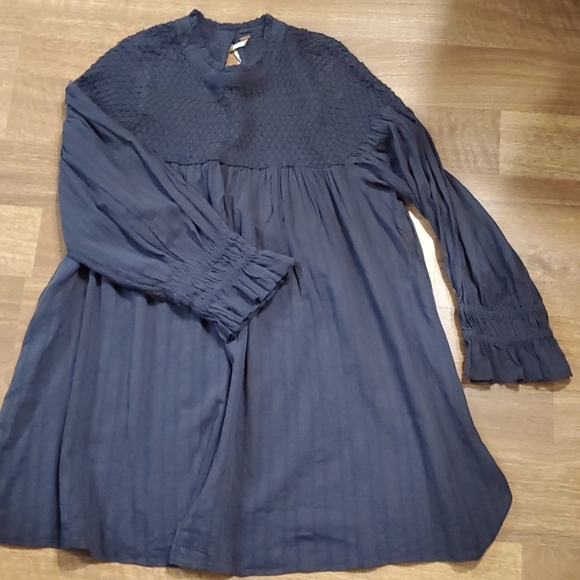 Free People BOHO Obi Mila smocked  navy tunic blouse top long sleeves Small 4 6 - Picture 4 of 6